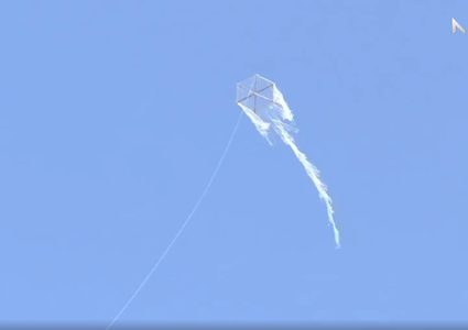 بالفيديو.. الطائرات الورقية من وسائل المقاومة الفلسطينية السلمية