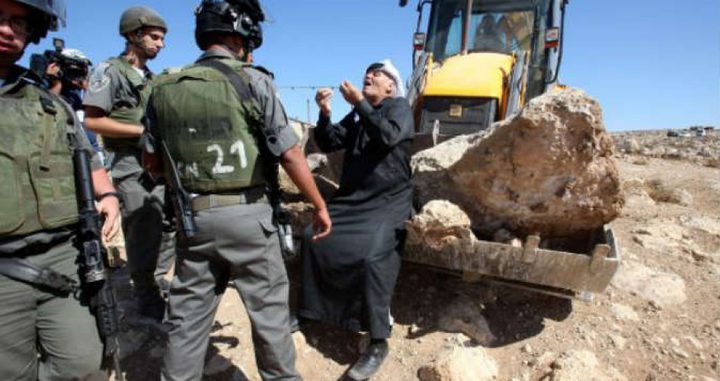 الاحتلال يستولي على أكثر من 24 دونما جنوب نابلس ويضع عليها بيوتا متنقلة