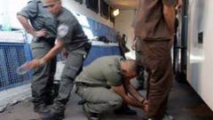تفاقم معاناة الأسرى في معتقل "عتصيون"