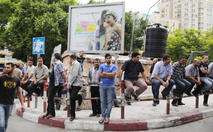 توقيع اتفاقية لإنشاء مشاريع صغيرة للخريجين والعاطلين عن العمل