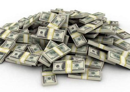 صدفة غريبة تقود مهاجرا للفوز بـ315 مليون دولار