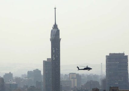 انتحار مصري من أعلى برج القاهرة لسبب محزن