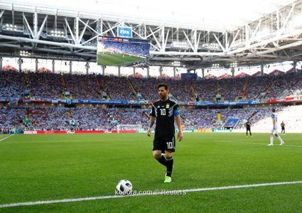 الأرجنتين تتعادل مع أيسلندا في أولى مباريات المونديال