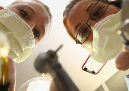 دراسة تكشف أضرار الخوف من طبيب الأسنان