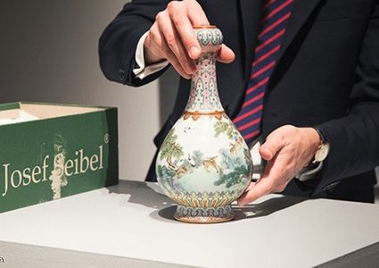 كنز صيني في علبة أحذية بملايين الدولارات