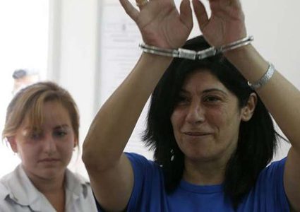 الاحتلال يجدد الاعتقال الإداري للنائب خالدة جرار 3 أشهر