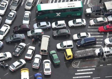 إسرائيل تعرض 500 شيكل بدل مواصلات لموظفيها.. ما المقابل؟