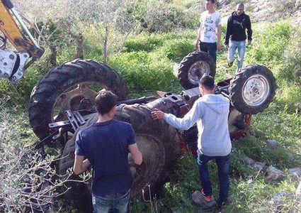 وفاة طفل متأثراً بجروحه نتيجة انقلاب جرار زراعي شرق جنين