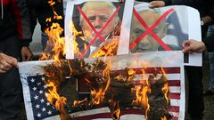 حراك دبلوماسي "مشبوه" الأسبوع الجاري.. ومحلل: الصفقة عبارة عن خلطة من عدة مشاريع