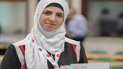طالبة تفوز بالمركز الثاني على مستوى فلسطين بمسابقة (الجدران المتساقطة) الألمانية