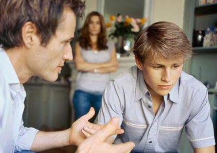 احذروا من التصرف بدكتاتورية مع أطفالكم ... لهذا السبب!