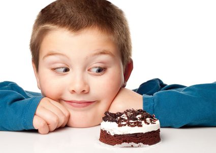 تعرف على سبب سمنة الأطفال المفرطة