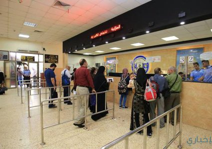 تنقل 9434 مسافر على معبر الكرامة يوم أمس
