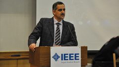 موسى يبحث مع ممثل التعاون الإسلامي دعم قطاع الاتصالات