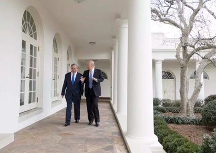 ترسانة اسرائيل النووية وقعها ترامب رغم فضيحة فلين