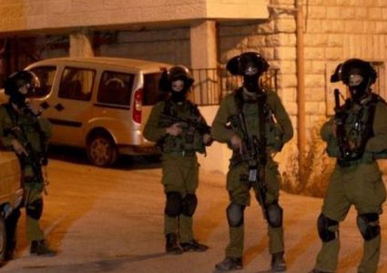 الاحتلال يعتقل مواطناً من بني نعيم