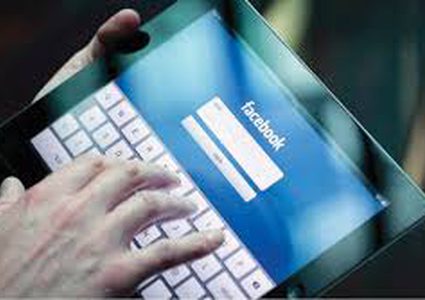 فيسبوك محل انتقادات بسبب انتشار الأخبار المفبركة