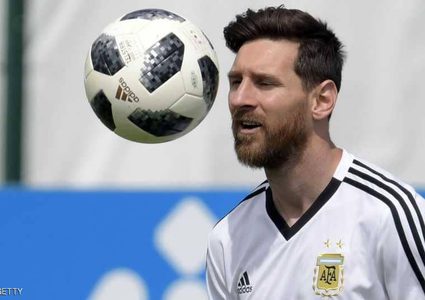 ميسي: لن أعتزل قبل تحقيق الحلم
