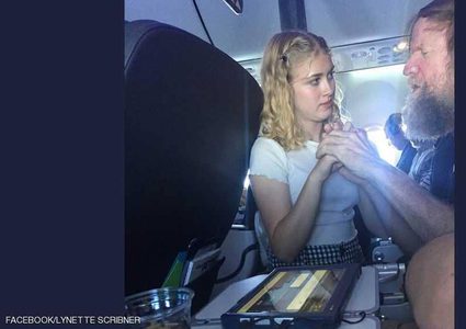 مراهقة أمريكية "تنقذ" ضريرا على متن طائرة