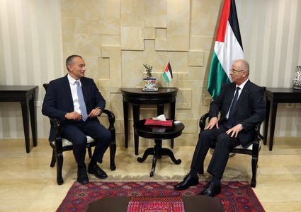 الحمد الله: ملتزمون بتلبية احتياجات المواطن