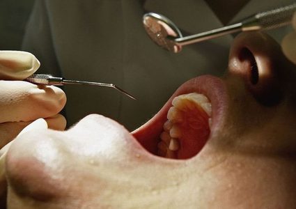 تحذير.. سم "خامل" في فمك يستفيق بفحوص طبية