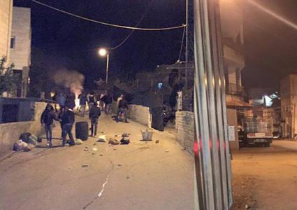 اصابة مواطن خلال اقتحام الاحتلال بلدة الخضر