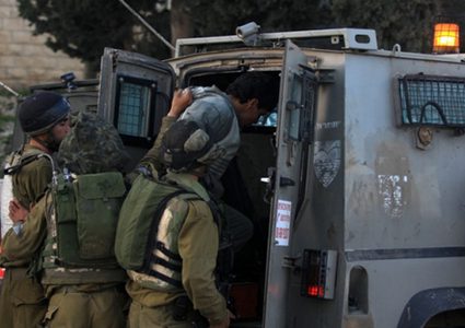 اعتقال 3 شبان جنوب نابلس