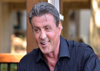 مشاهير من التشرد إلى الثراء.. تعرفوا على قصصهم!