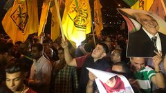 جماهير نابلس تخرج في مسيرة دعما للوحدة الوطنية ورفضا لصفقة القرن