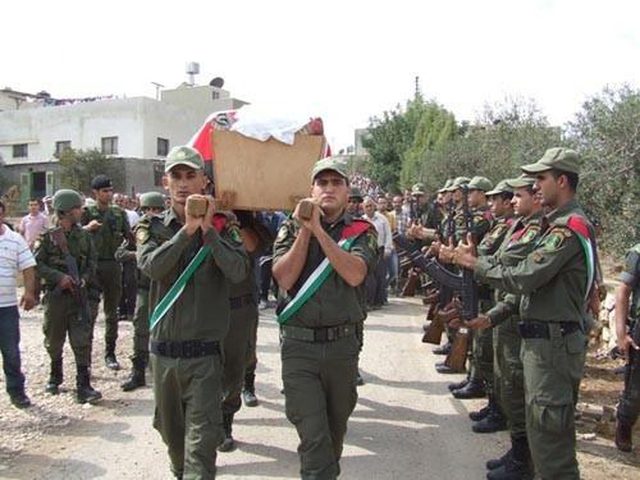 جنين: جنازة عسكرية في وداع شهداء الأمن الوطني