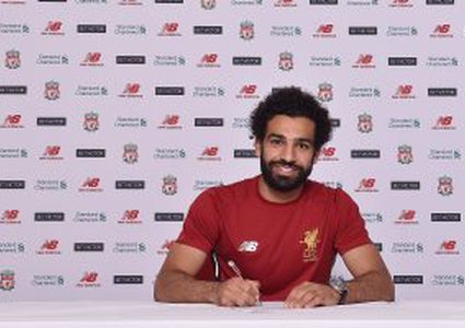 ديلى ميل: محمد صلاح يوقع عقدًا جديدًا مع ليفربول بـ(200) ألف إسترلينى أسبوعيًّا