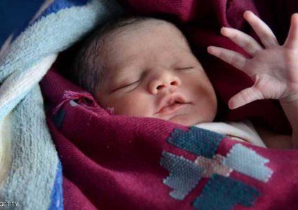 ضعف السمع عند المواليد "مرتبط" بالتدخين