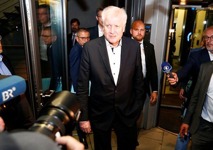 استقالة وزير الداخلية الألماني من منصبه