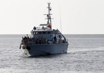 إنقاذ 41 مهاجراً وفقد 63 آخرين قبالة السواحل الليبية