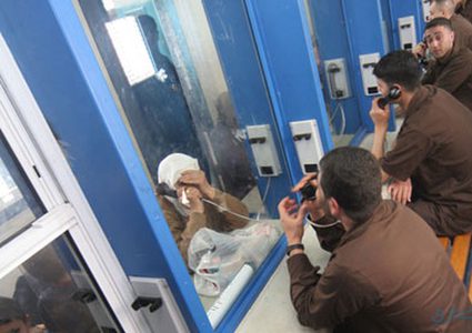 تحطيم مقتنيات الأسرى في "عسقلان"