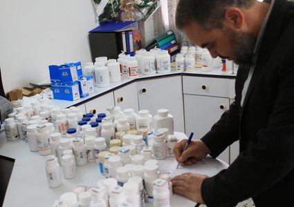 مرضى يشكون من عدم توفر بعض الأدوية في عيادات الصحة .. الوزارة توضح