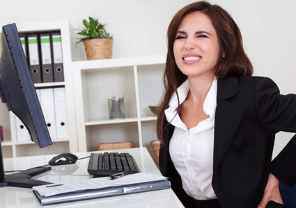 الجلوس لفترات طويلة يهددك بالإصابة بـ14 مرضا