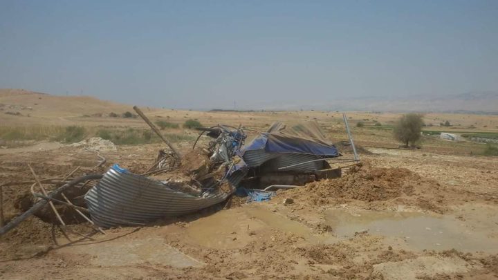 الاحتلال يهدم بركة مياه في الأغوار الشمالية