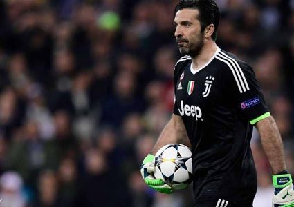 الحارس الإيطالي بوفون ينتقل إلى باريس سان جيرمان الفرنسي