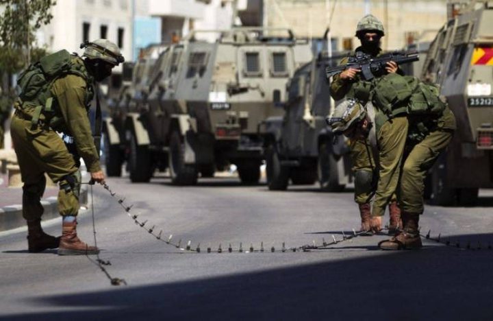 الإحتلال يغلق غرب نابلس بسبب عبوة ناسفة
