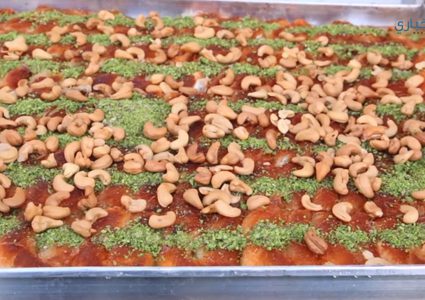 "الانجاز" يرفع الطلب على جميع أصناف الكنافة  (فيديو)