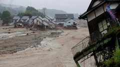 ارتفاع حصيلة ضحايا الأمطار باليابان إلى (100) قتيل