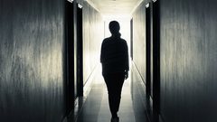 كيف تؤثر الجينات على الوحدة؟