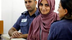 المتهمة بمساعدة حماس.. الاحتلال يفرج عن التركية "أوزكان" بشروط مقيدة