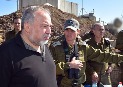 ليبرمان يهدد الجنود السوريين