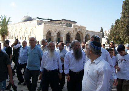 نائب لبناني يدين اقتحام أعضاء الكنيست للأقصى