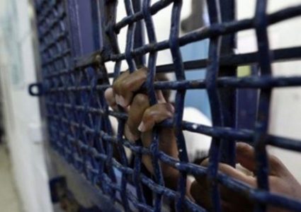 الأسير "رجائي عبد القادر" يعلن الإضراب عن الطعام