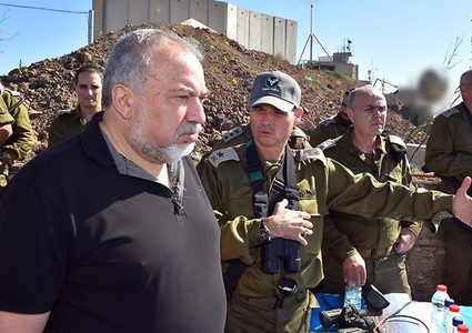 "لييبرمان" يحذر إيران من التدخل في منطقة الجولان