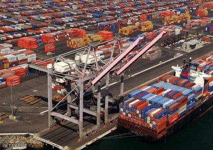 تراشق ضريبي بين الصين والولايات المتحدة يعلن حربًا تجارية