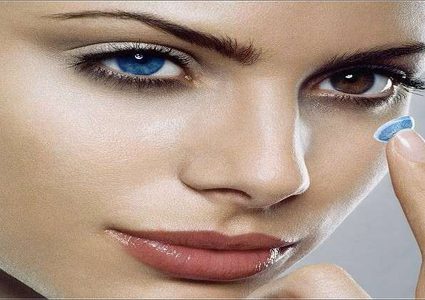 شركة روسية تبتكر عدسات لاصقة ذكية